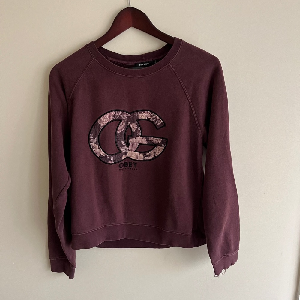Obey sweater